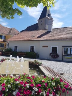 Fotografija s spletne strani mmecki na poti