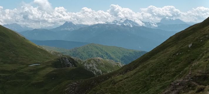 Zdjęcie z Gabriele Cucchi wzdłuż trasy