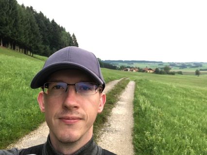 Zdjęcie z Andreas E. Neuhold wzdłuż trasy