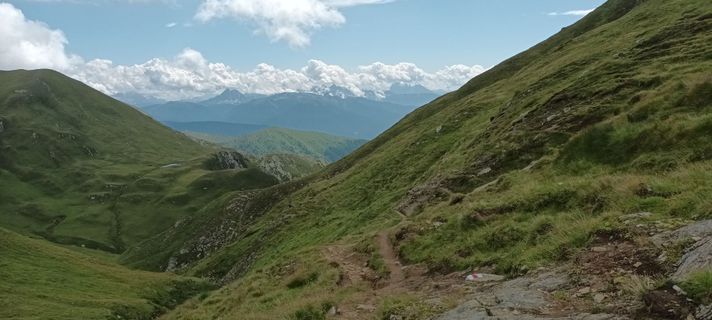 Zdjęcie z Gabriele Cucchi wzdłuż trasy