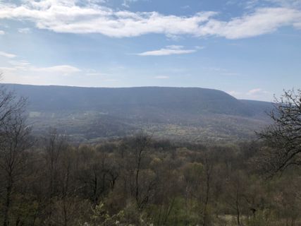 Zdjęcie z Gergő Pavlik wzdłuż trasy