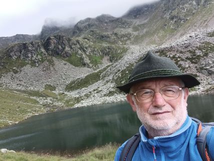 Zdjęcie z Gabriele Cucchi wzdłuż trasy