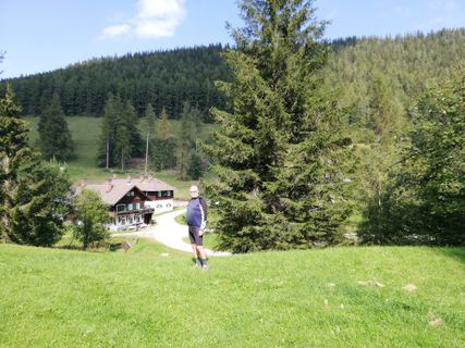 Fotografija s spletne strani Raoul Nicolas na poti
