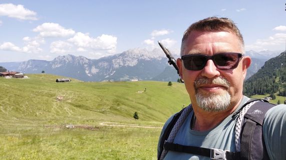 Zdjęcie z Jörg Rost wzdłuż trasy