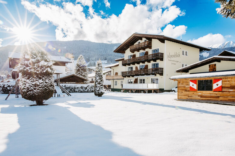 Gästehaus Ferienwohnungen Alpenblick
