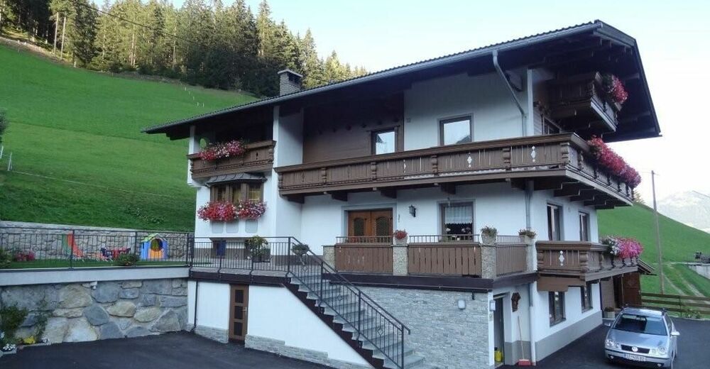 Haus Schöser: Ferienwohnung Hippach Mayrhofen - Hippach