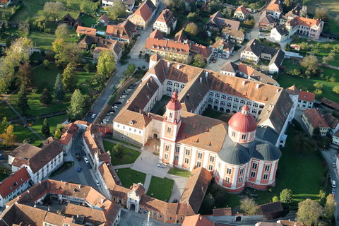 Schloss und Pfarrkirche Pöllau