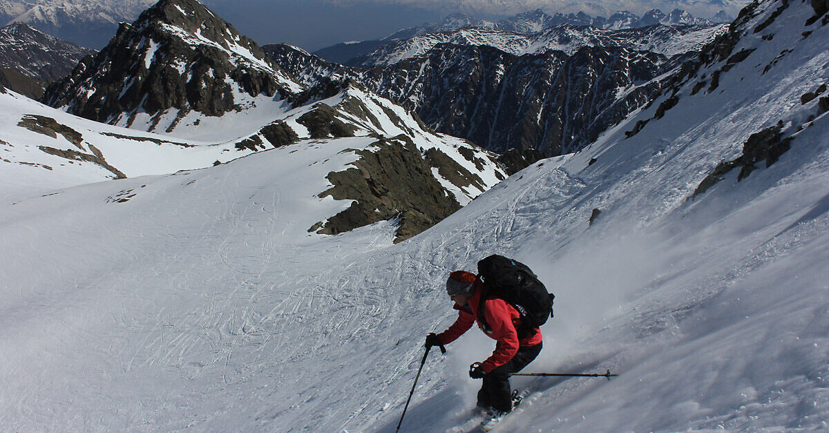 Skitour Auf Den Zwieselbacher Roßkogel In Den Stubaier Alpen - BERGFEX ...