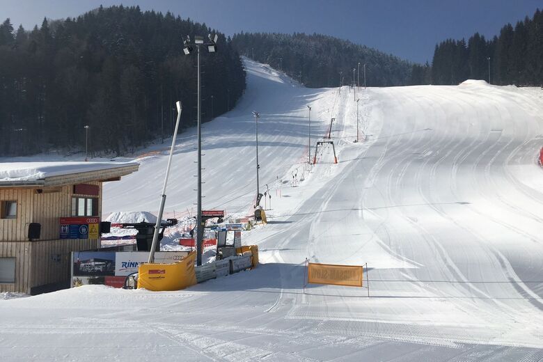 Webcam BayernHütte Am Brauneck, Brauneck, 1350m - Bergfex