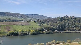 Blick nach Zell und zur Marienburg