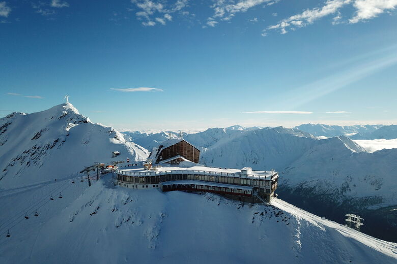 Glacier Hotel Grawand