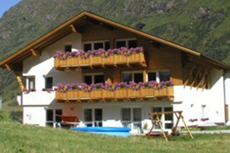 Apart Hochgaltür