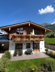 Logotipo Bergnest Rauris