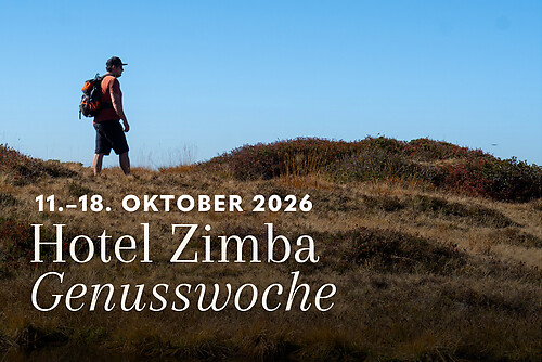 Goldener Herbst in den Bergen