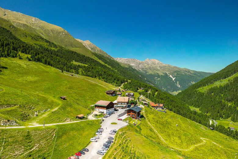 Alpengasthof Praxmar und Appartements Schwarzerhof