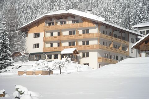 Wiesenhof im Winter ruhige LAGE