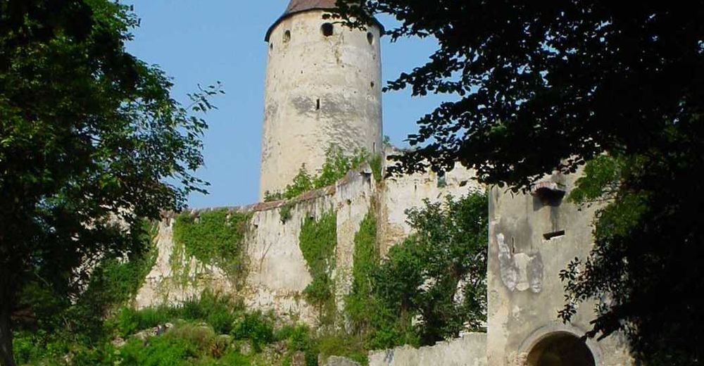 BERGFEX-Sehenswürdigkeiten - BURG Seebenstein - Seebenstein ...