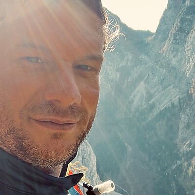 Avatar z András Bradák