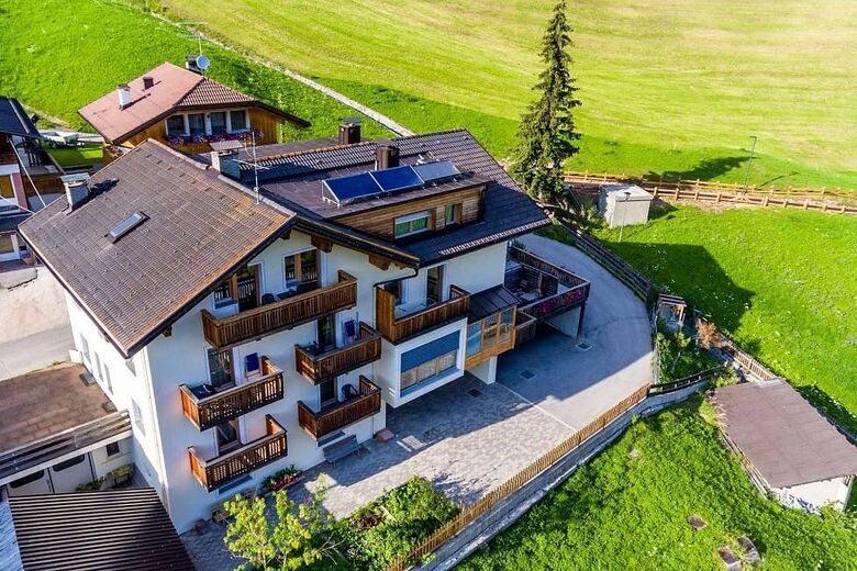 Apartments Parom