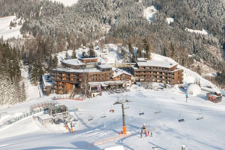 Holzhotel Forsthofalm