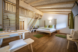 Logotipo Lenggrieser Bergcamping - Gästezimmer