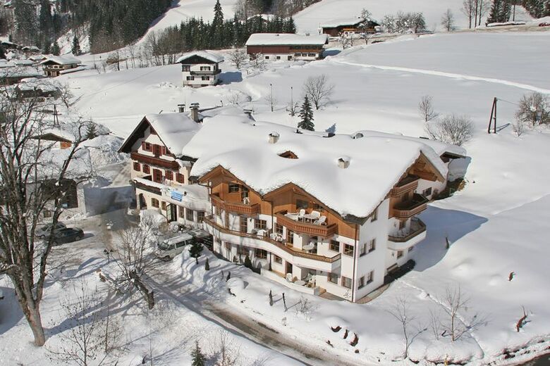 Zimmer und Ferienwohnung Dandler