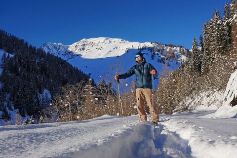 Snowshoe hike