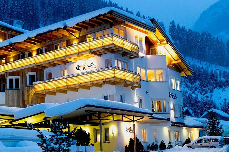 Gradiva Apartments