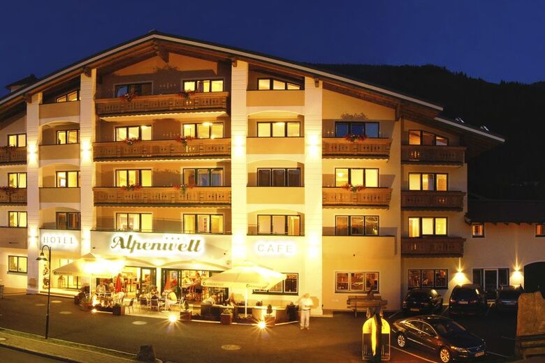 Hotel Alpenwelt