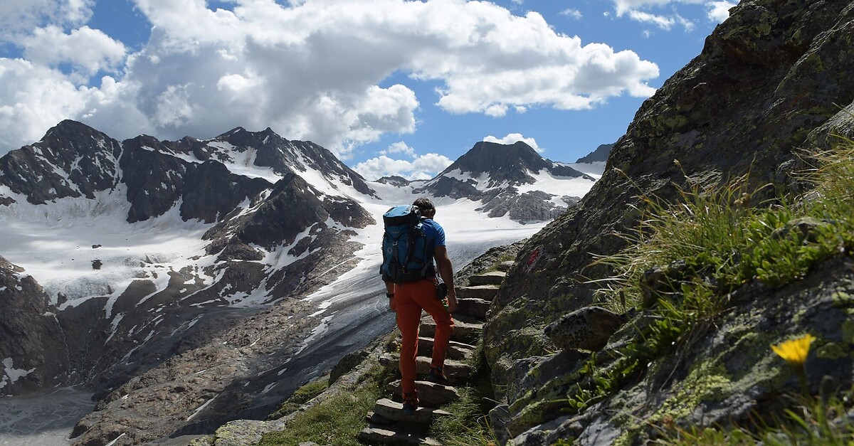 Bergtour auf das Becherhaus in den Stubaier Alpen BERGFEX