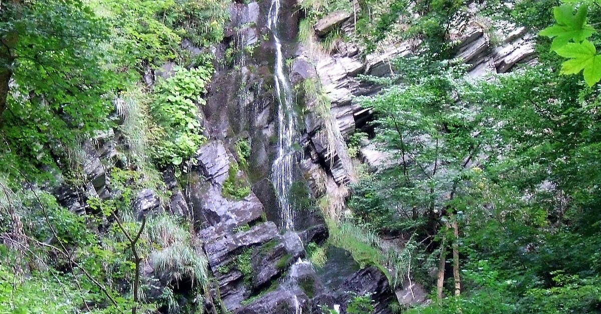 kleine Runde zum Wasserfall Plästerlegge BERGFEX Wanderung Tour