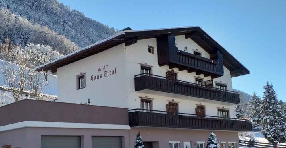 BERGFEX Haus Tirol Garni Pension / Ferienwohnung Ried im