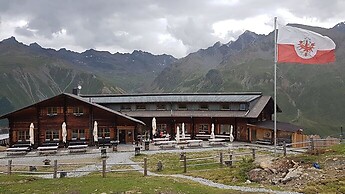 08 Reschensee   Hütte „Atlantis der Berge“