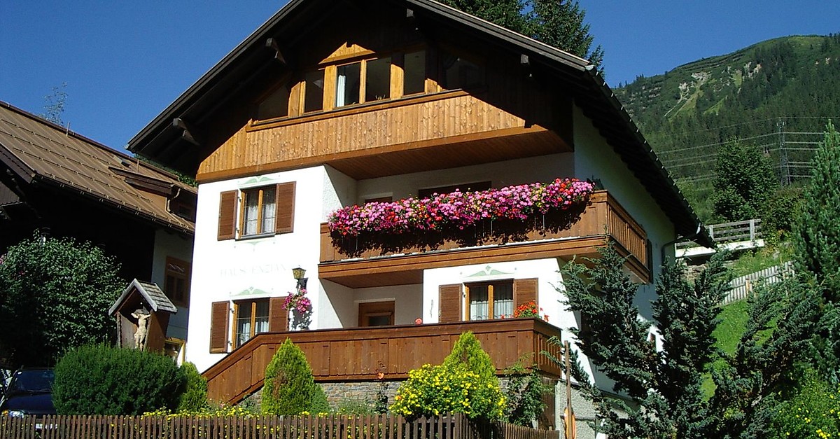 BERGFEX Haus Enzian Pension / Ferienwohnung St. Anton am