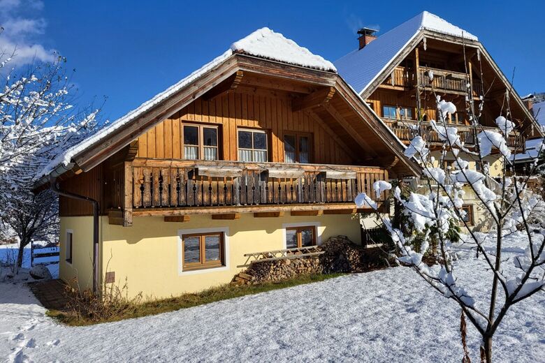 Haus Höller und Bauernhaus Stampfer