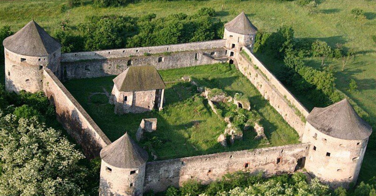 Z Krupiny na hrad Bzovík BERGFEX Fernradweg Tour Neusohler