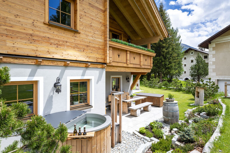 Engadin Chalet - Private Retreat & Appartment Val Bever - St. Moritz