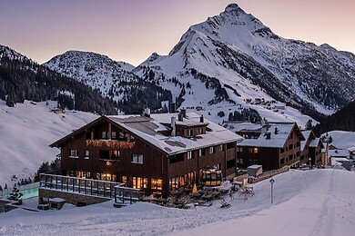 AlpenParks Hotel & Apartment Arlberg