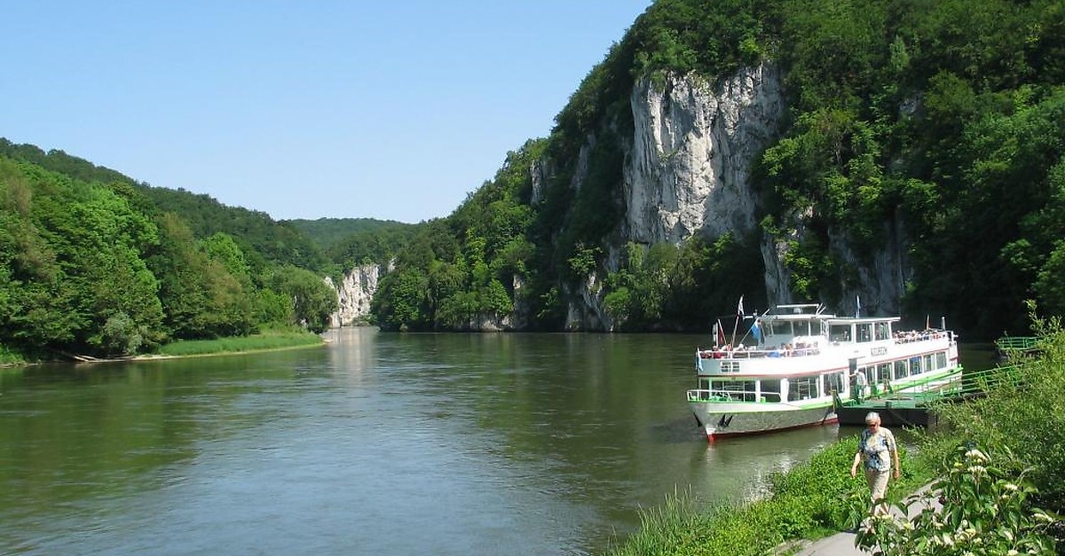 Kinderwagengeeigneter Weg Von Kelheim Nach Weltenburg Auf Der ...