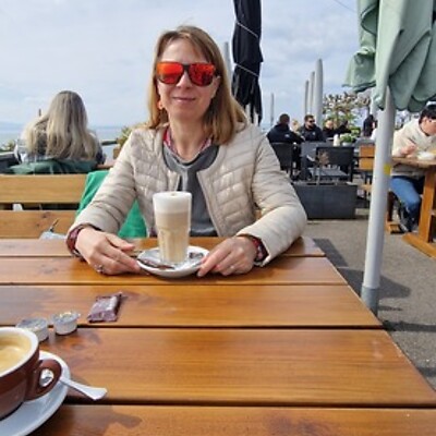 Avatar z Zsuzsa Szàntó