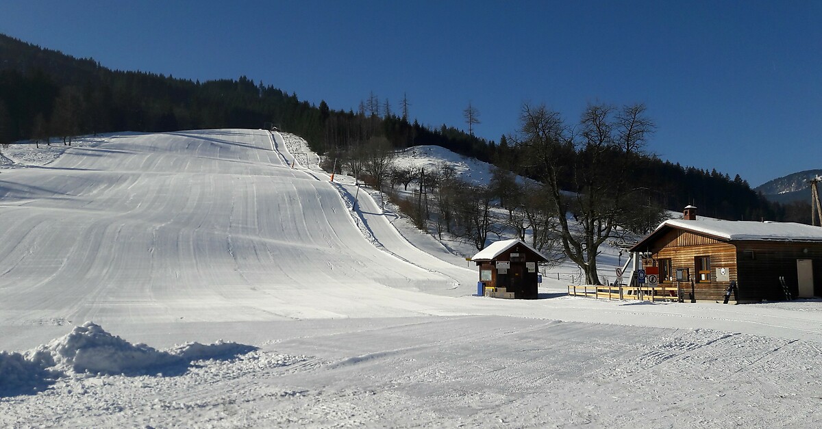 BERGFEX: Schneebericht Riesenlehen / St. Georgen Am Reith: Schneehöhe ...