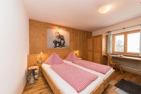 Schlafzimmer Schwalbenwand