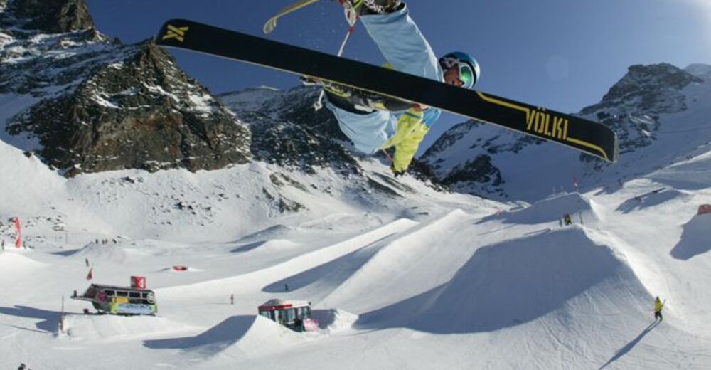 Snowpark SaasFee Freestyle Park Funpark SaasFee Freestyle Park