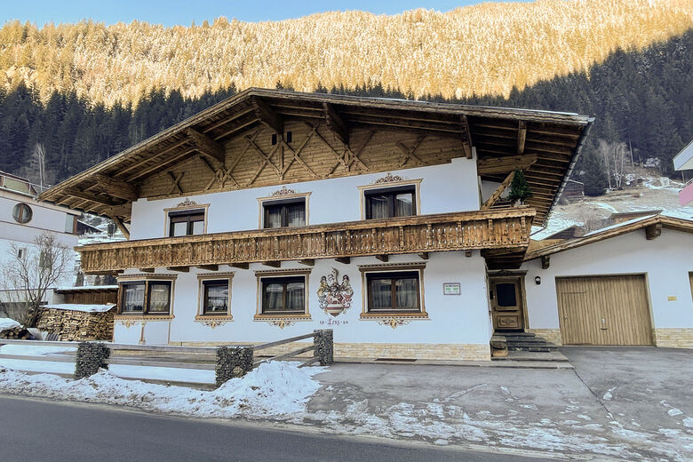 Apart Lenz