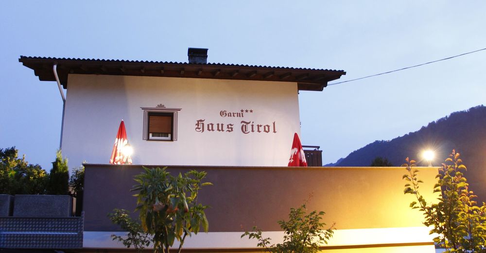 BERGFEX Haus Tirol Garni Pension / Ferienwohnung Ried im