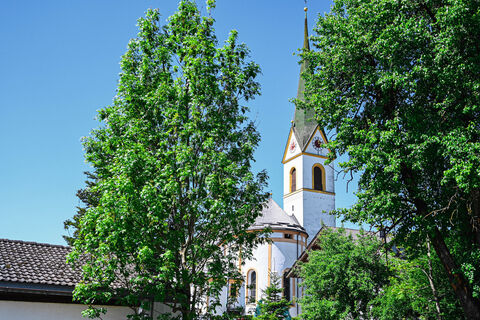 Kirche Angath