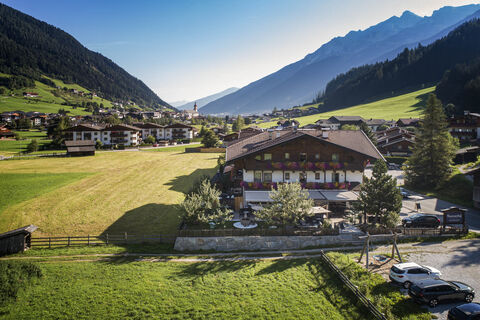 BERGFEX: Alpenhotel Kindl: Hotel Neustift Stubaital 