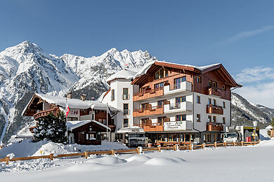 Hotel Burgstein- alpin & lifestyle