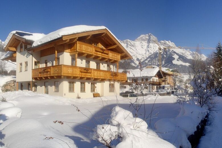 Almerde Apartment