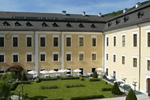 Schloss Mondsee